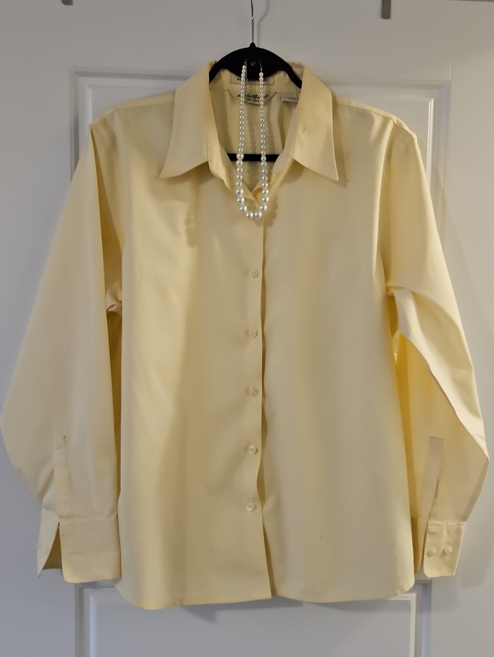 Eddie Bauer Pale Yellow Wrinkle-Resistant Button-Down Shirt